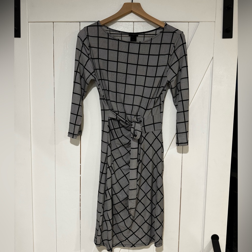 Black/Grey flowy Ann Taylor faux wrap dress 3/4 sleeve moderate scoop neck XS